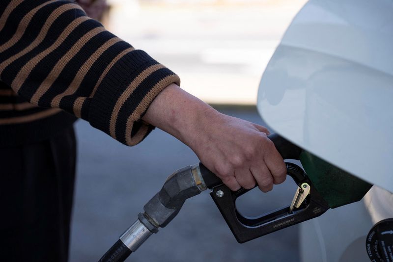 Gasolina E32 começa este sábado (1º): o que você precisa saber