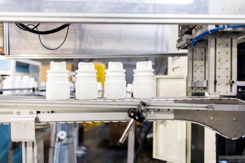 Fábrica da Valencia Plastics em Valencia, EUA
