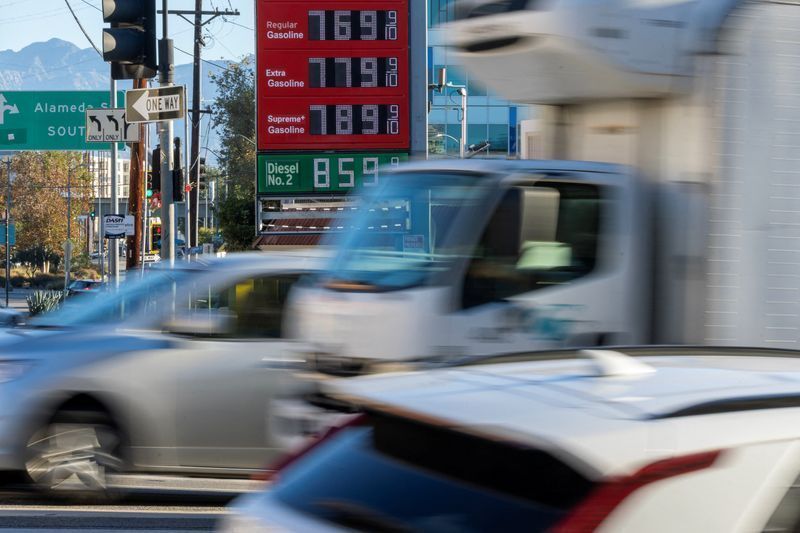 Preço da gasolina e do diesel na Califórnia
