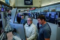 Wall Street avança com recuperação do setor de inteligência artificial