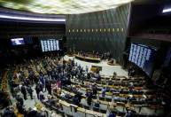 Deputados questionam aumento do IOF e até pedem revogação do decreto