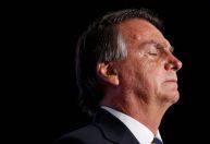 Bolsonaro diz que fará três cirurgias em setembro
