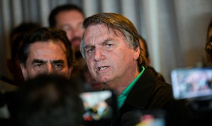 PF avalia pedir ao STF bloqueio de doações recebidas via Pix por Jair Bolsonaro