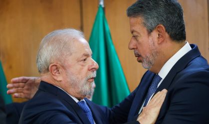 Planalto procura Lira para evitar atrasos em reforma do IR