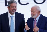Lula recebe Lira fora da agenda para discutir sucessão na Câmara