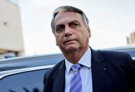STF rejeita recurso de Bolsonaro e mantém multa de R$ 20 mil por reunião com embaixadores