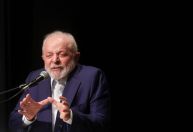 Lula diz que Brasil poderia crescer mais de 3% este ano com juros mais baixos