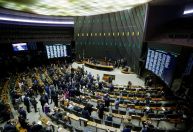 Líderes avançam em acordo sobre comissões na Câmara; PL fica com CCJ