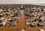 Empresas paralisam atividades com impactos das chuvas no Rio Grande do Sul
