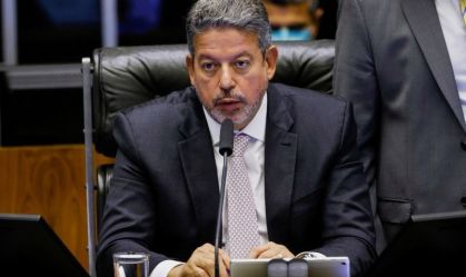 Lira cancela semana presencial em meio a esforço concentrado na Câmara