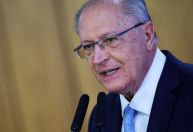 Coca-Cola vai investir R$ 30 bilhões no Brasil até 2030, diz Alckmin