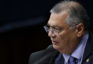 STF adia para março julgamento sobre suspensão de penduricalhos