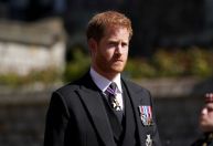 Príncipe Harry acusa a “perigosa” rainha consorte Camilla de vazar histórias reais para a imprensa