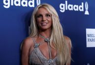 Britney Spears diz ter sido difícil escrever livro; obra atinge 1º lugar na pré-venda