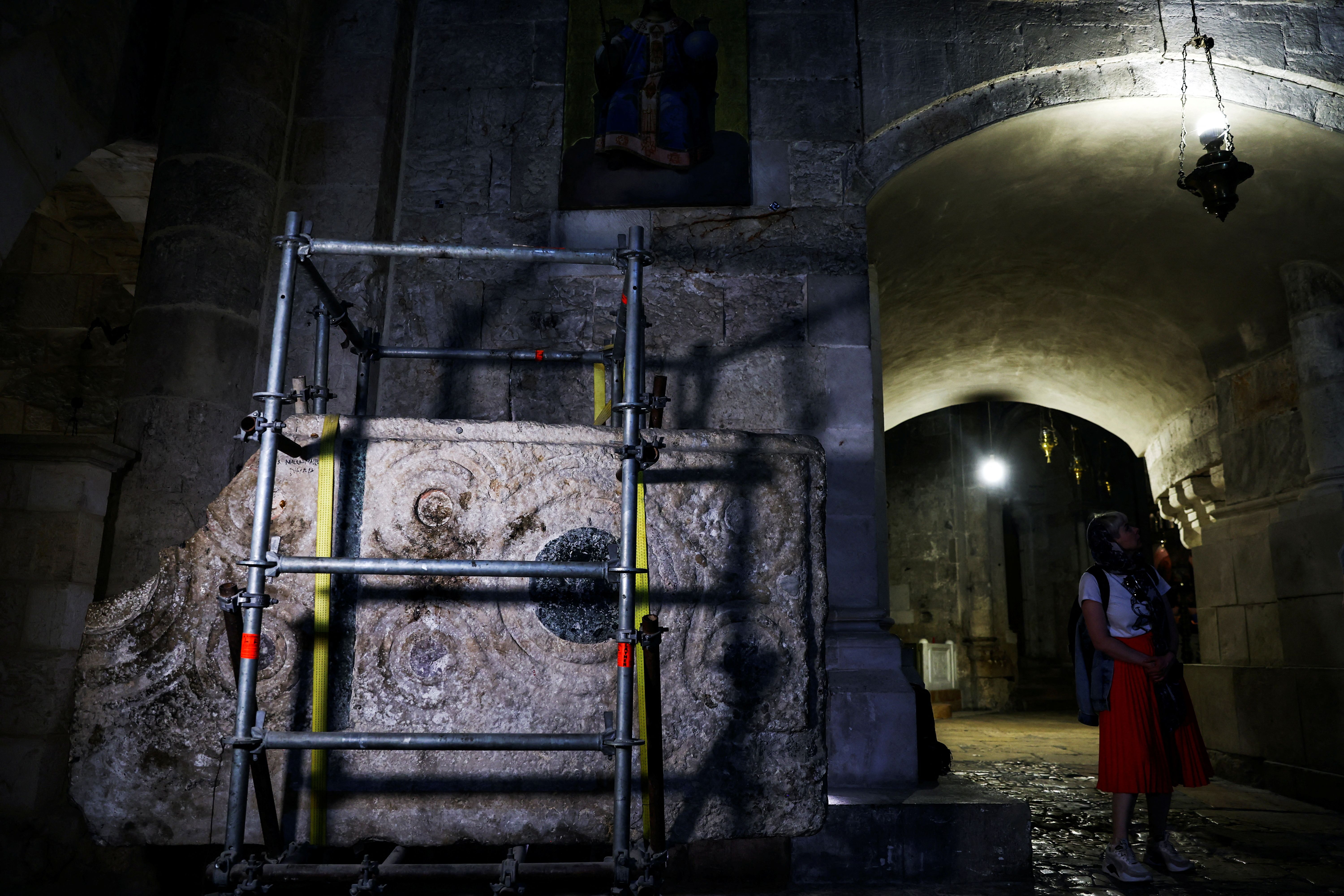 Pesquisadores descobrem antigo altar da Igreja do Santo Sepulcro, em