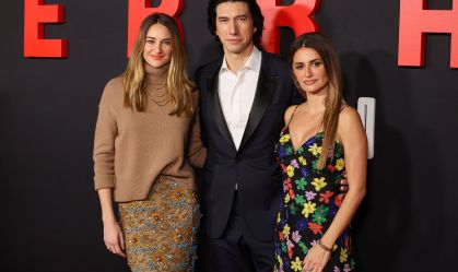 Elenco de "Ferrari" diz que filme vai além de carros e corridas