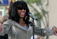 Kanye West é processado por espólio de Donna Summer pelo uso de "I Feel Love"