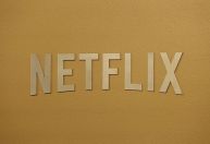 Netflix contrata banco para avaliar compra da Warner Bros. Discovery
