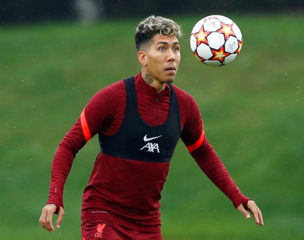 Roberto Firmino durante treinamento do Liverpool / Foto: Reuters