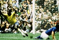 Relembre os cinco gols mais bonitos de Pelé em Copas do Mundo