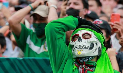 Fifa pune México por cantos ofensivos de torcedores na Copa do Mundo