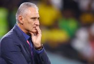 Tite anuncia pausa na carreira e frustra negociação com o Corinthians