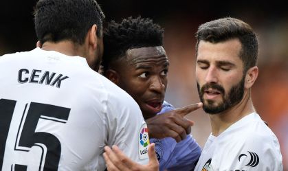Presidente da LALIGA exalta Vini Jr. e reforça: "Espanha não é racista"