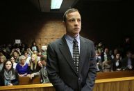 Ex-atleta paralímpico Oscar Pistorius é solto 11 anos após assassinar namorada