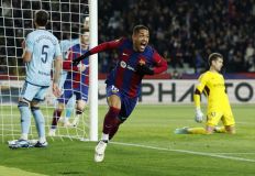 Vitor Roque pelo Barcelona