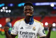 PSG tem interesse em Vini Jr. para lugar de Mbappé, diz rádio