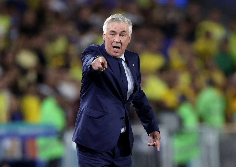 Carlo Ancelotti em jogo do Brasil contra o Chile