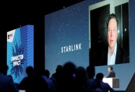 Starlink diz que decisão de Moraes para interromper serviço no Brasil é "infundada"