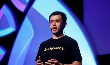 CEO da maior corretora de cripto do mundo se declara culpado por lavagem de dinheiro