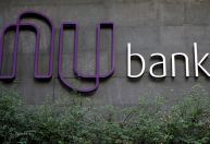 Nubank anuncia saída da B3 e concentração de negociação dos papeis em NY