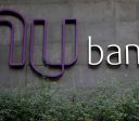 Nubank pretende obter licença bancária no Brasil em 2026