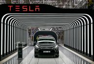 Carros Tesla e fechaduras Bluetooth são vulneráveis a hackers, alerta pesquisador