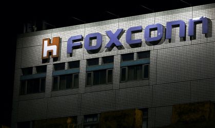 Foxconn adota tom de cautela por incerteza tarifária