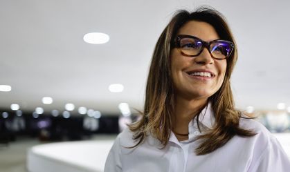 Janja diz que "não se surpreende com tom irônico" de Elon Musk após invasão a seu perfil no X