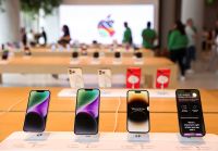 Apple planeja iPhone dobrável e de vidro em 2027; veja as possibilidades