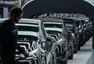 Tesla faz recall de 10.500 baterias nos EUA devido a risco de incêndio