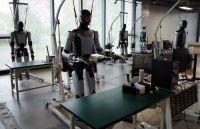 Vendas de robôs humanoides chegaram a 7.000 unidades no mundo em 2025