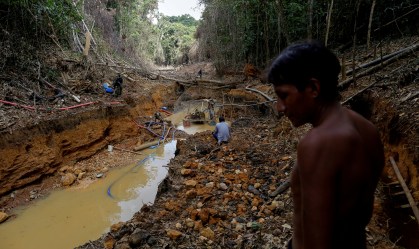 PF descobre que policial enviava armas para garimpo em Roraima