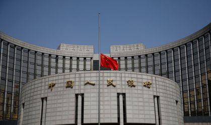 China anuncia novas medidas para reforçar iuan