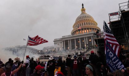 Trump chamar Pence de covarde foi "combustível sendo derramado no fogo", diz ex-assessor