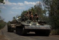 Forças ucranianas e separatistas lutam pelo controle de cidades em Donetsk