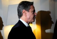 Secretário dos EUA alerta China para consequências sobre ajuda do país à Rússia
