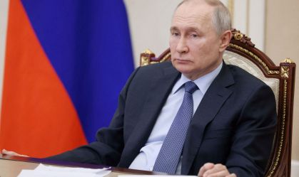 Putin visita cidade ucraniana de Mariupol, ocupada por forças russas desde ano passado