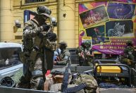 Tropas do Grupo Wagner com mais de 100 veículos chegam à base militar de Belarus
