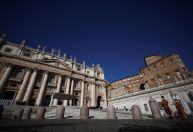 Vaticano devolve peças do Partenon à Grécia, que pede mesma atitude de outros países