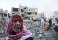 Moradores de Gaza rezam para que novo ano traga paz após “destruição” de 2023